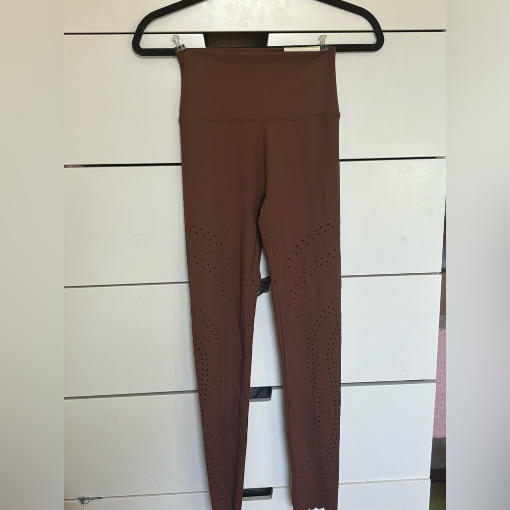 Aerie NWT brown scalloped leggings size small